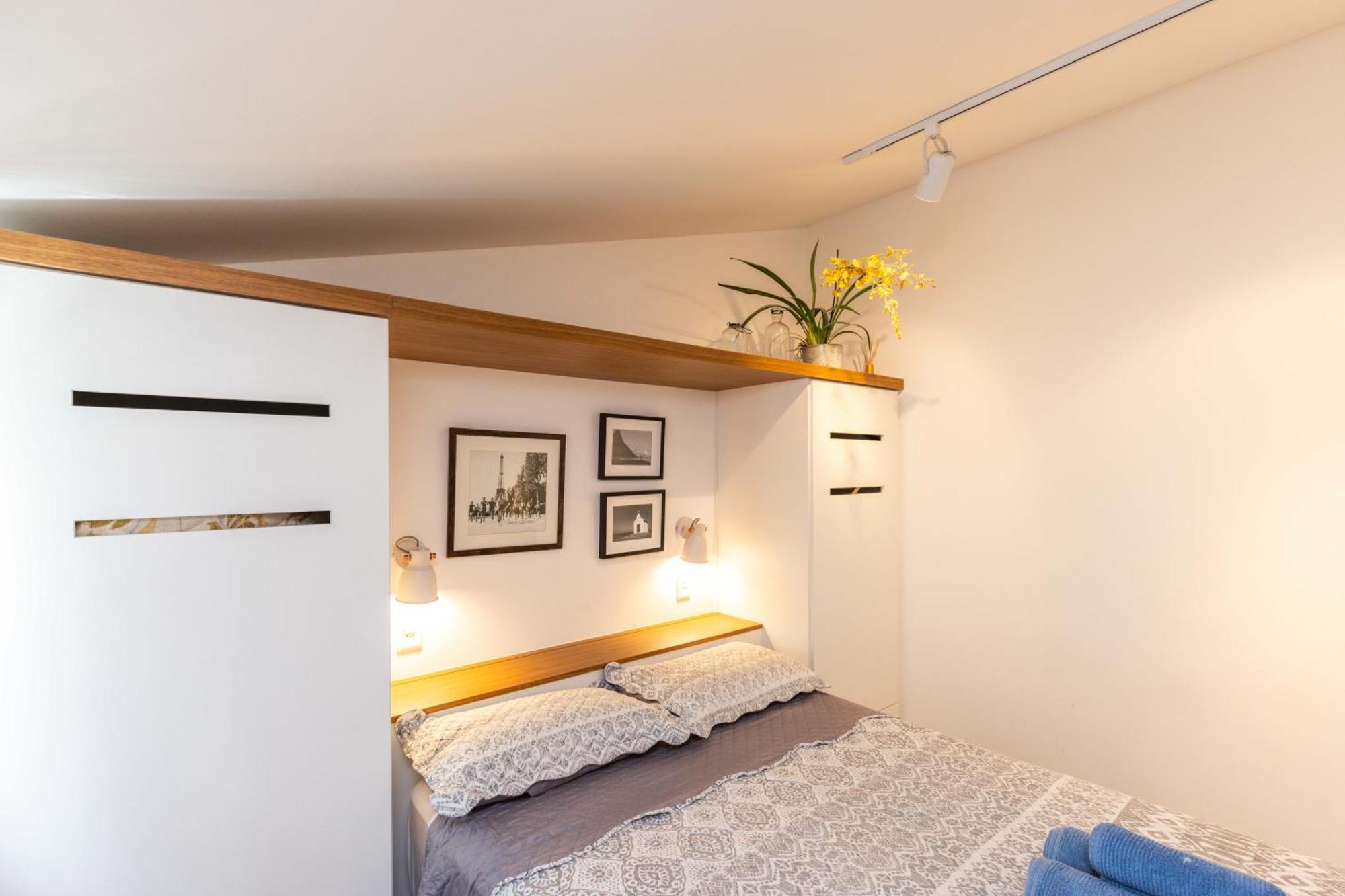 Studio's Monsieur Leblon Apartment *