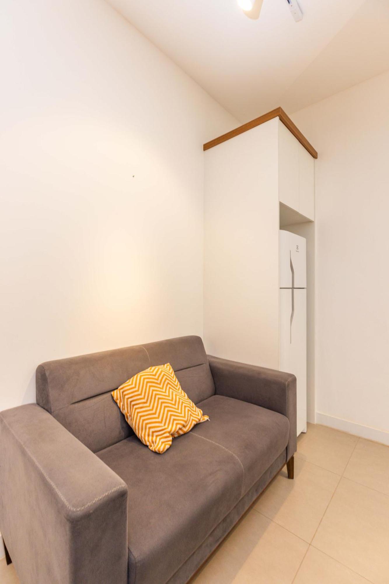 Apartment Studio's Monsieur Leblon